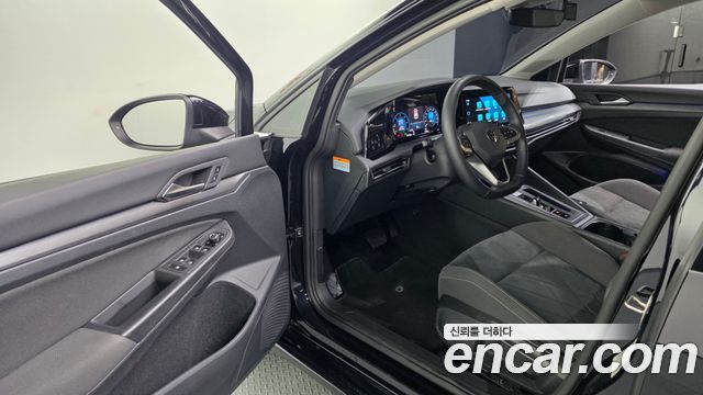 Volkswagen Golf 2022 — photo 13