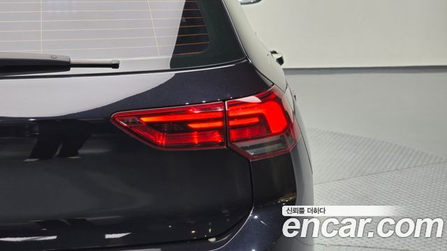 Volkswagen Golf 2022 — photo 9