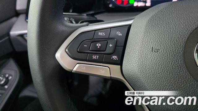 Volkswagen Golf 2022 — photo 28