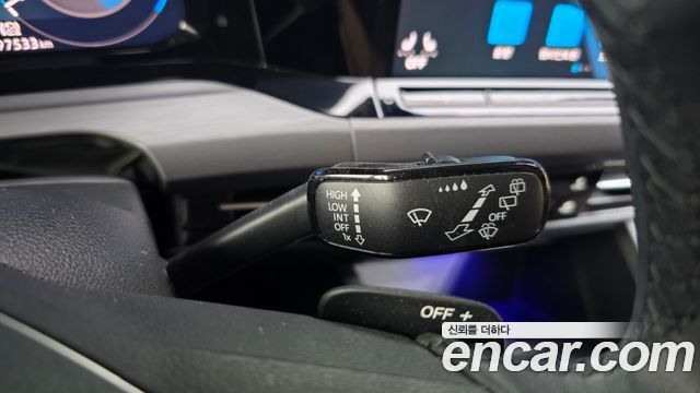 Volkswagen Golf 2022 — photo 35
