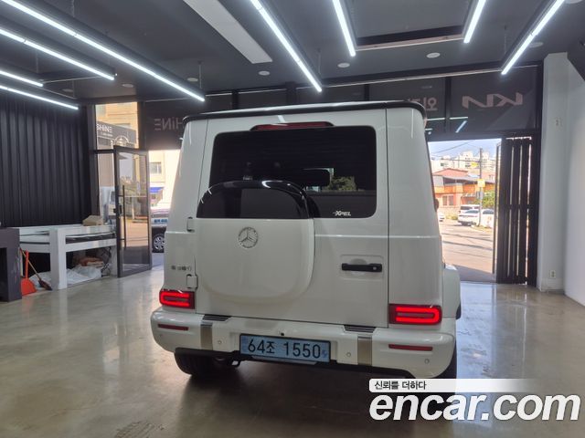 Mercedes-Benz G-Class 2025 — photo 4