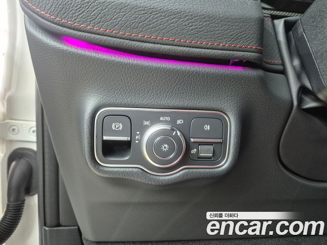 Mercedes-Benz G-Class 2025 — photo 19