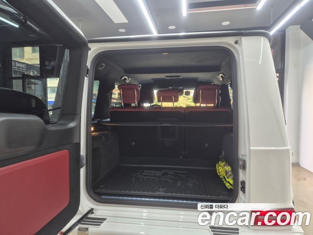 Mercedes-Benz G-Class 2025 — photo 20