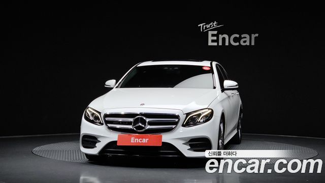 Mercedes-Benz E-Class 2019 — photo 3
