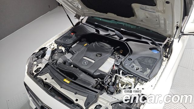 Mercedes-Benz E-Class 2019 — photo 6