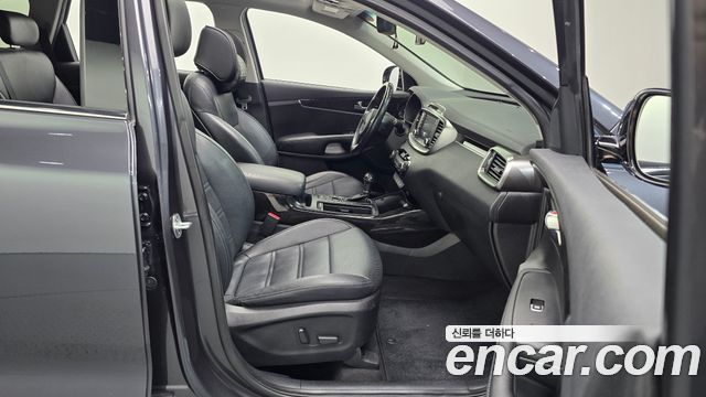 Kia Sorento 2016 — photo 11