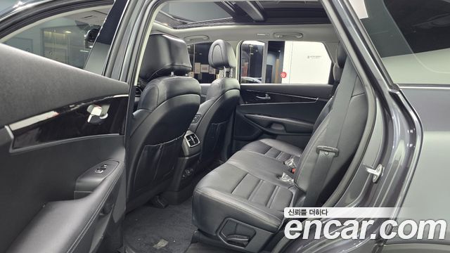 Kia Sorento 2016 — photo 12