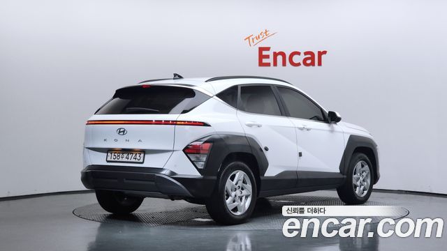 Hyundai Kona 2023 — photo 2