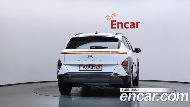Hyundai Kona 2023 — photo 4
