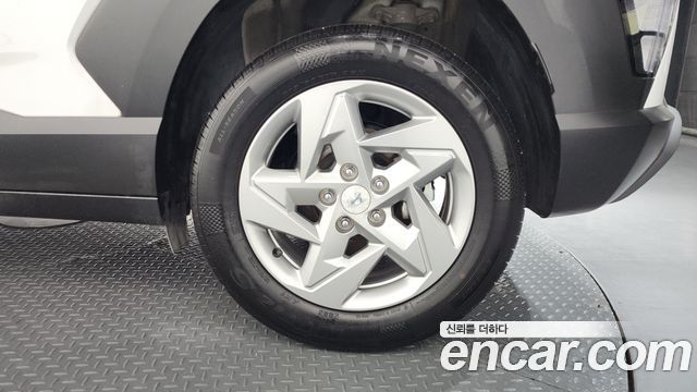 Hyundai Kona 2023 — photo 7