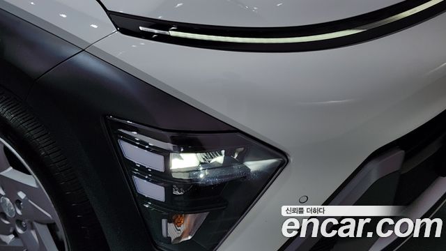 Hyundai Kona 2023 — photo 8