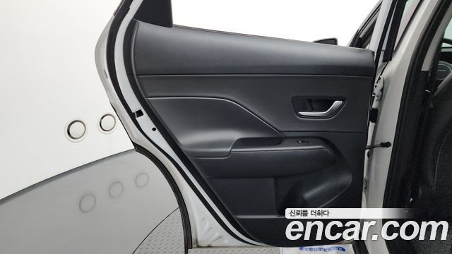 Hyundai Kona 2023 — photo 15