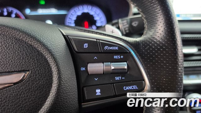 Genesis G70 2018 — photo 22