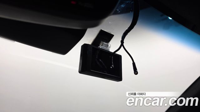 Genesis G70 2018 — photo 26