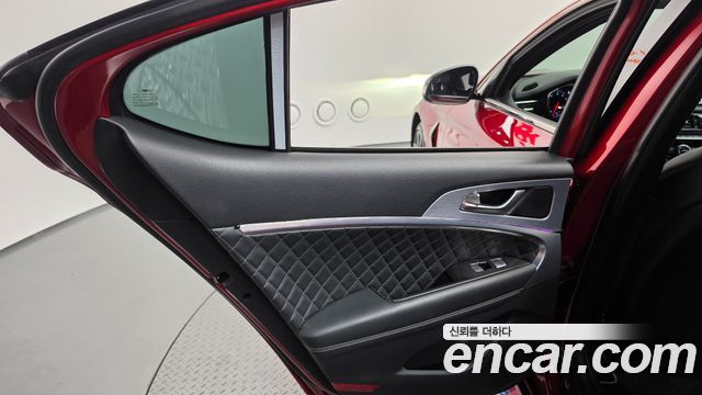 Genesis G70 2018 — photo 15