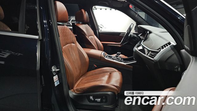 BMW X7 2020 — photo 12