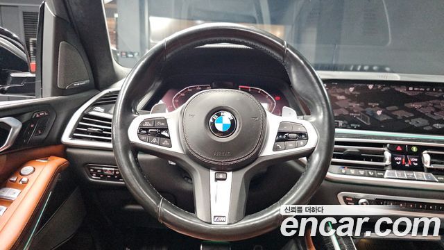 BMW X7 2020 — photo 13
