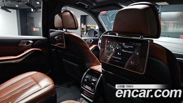 BMW X7 2020 — photo 17