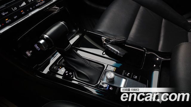 Kia K7 2020 — photo 12