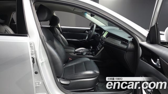 Kia K7 2020 — photo 17