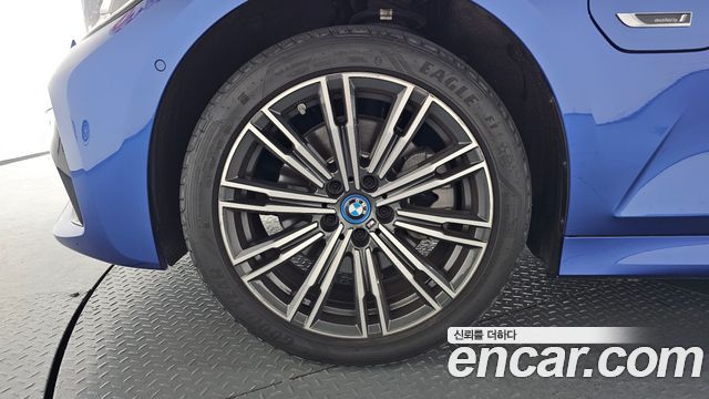 BMW 3-Series 2022 — photo 5