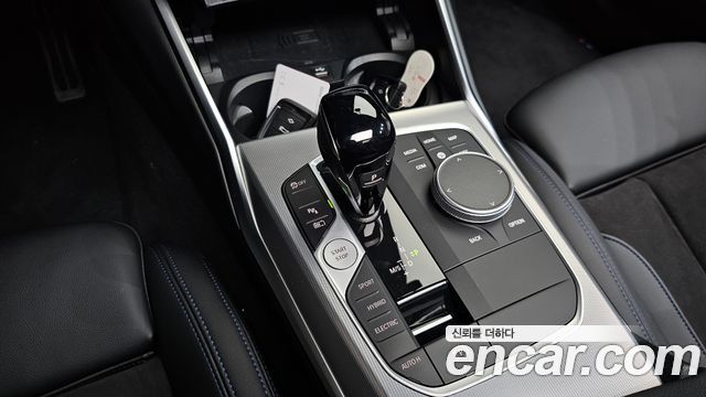 BMW 3-Series 2022 — photo 12