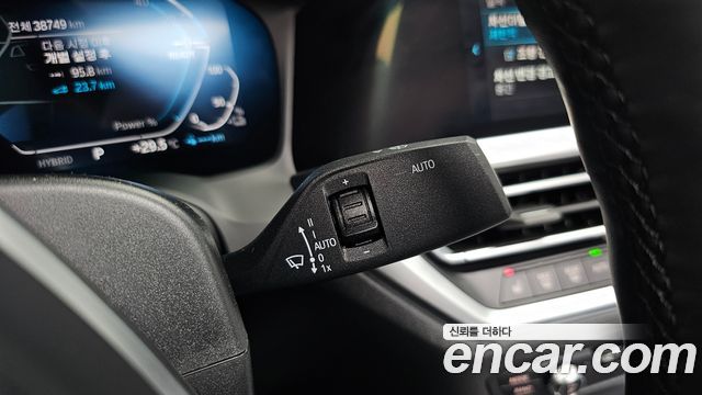 BMW 3-Series 2022 — photo 22