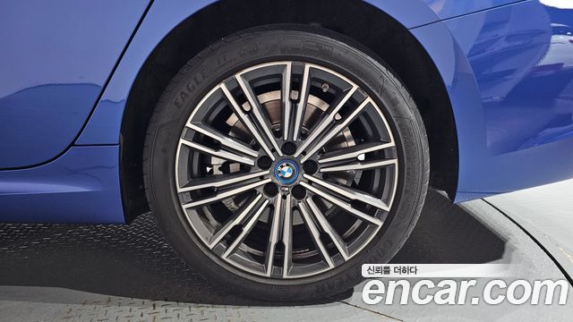 BMW 3-Series 2022 — photo 7