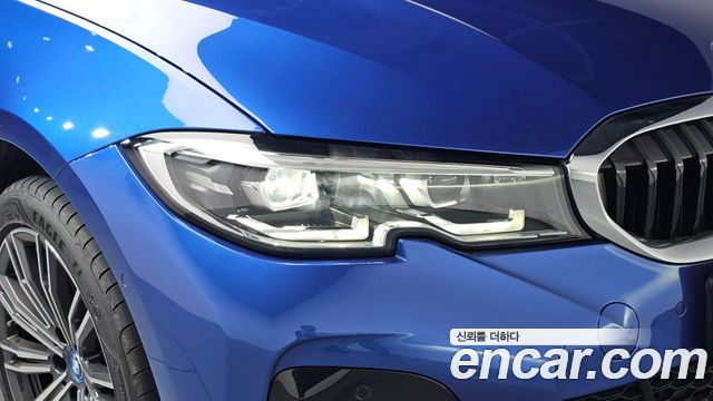 BMW 3-Series 2022 — photo 8