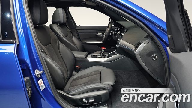 BMW 3-Series 2022 — photo 16