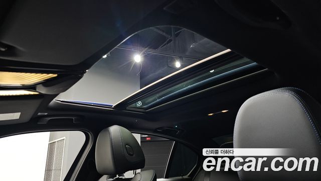 BMW 3-Series 2022 — photo 30