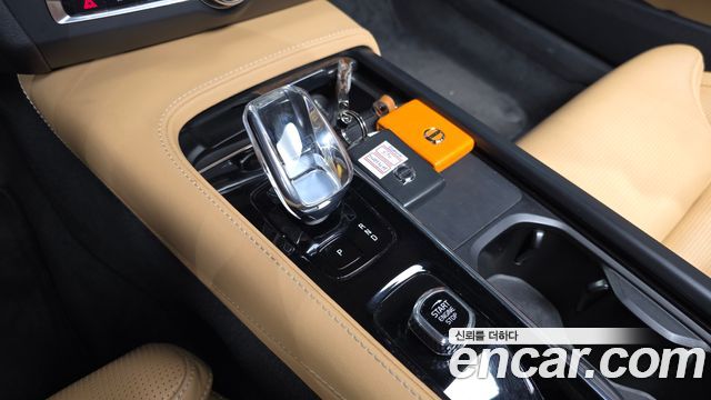 Volvo S90 2023 — photo 9