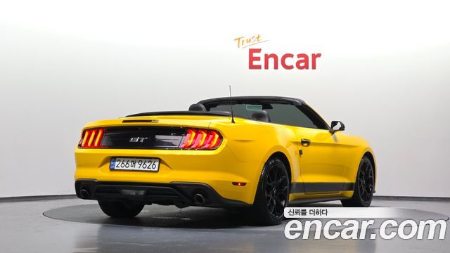 Ford Mustang 2019 — photo 2