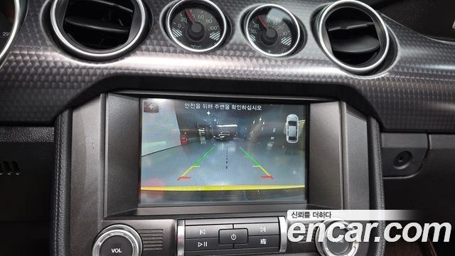 Ford Mustang 2019 — photo 21