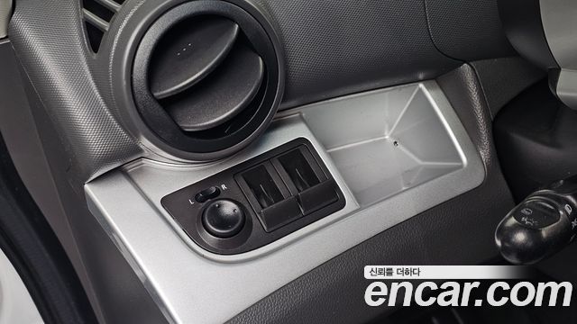 Chevrolet Korea Spark 2012 — photo 18