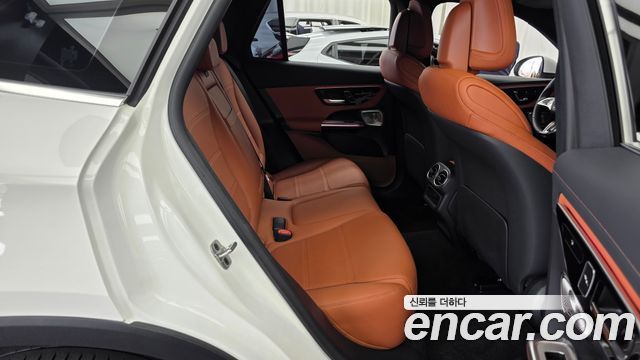 Mercedes-Benz GLC-Class 2025 — photo 12