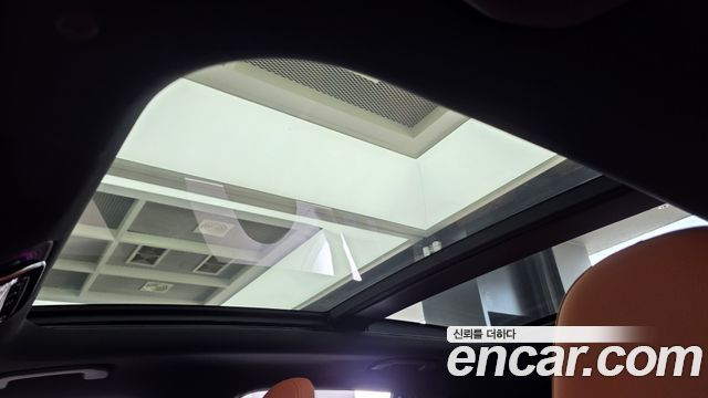 Mercedes-Benz GLC-Class 2025 — photo 19