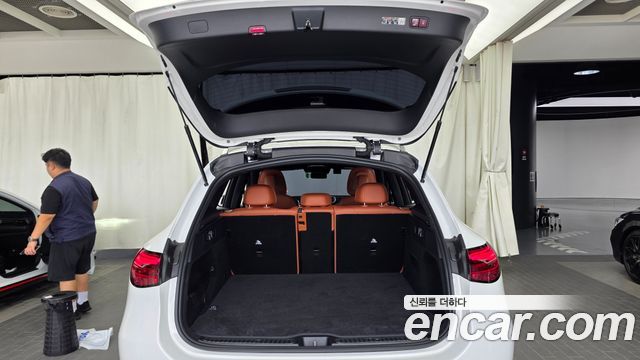 Mercedes-Benz GLC-Class 2025 — photo 20
