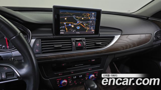 Audi A6 2016 — photo 12