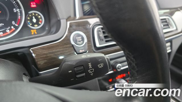 BMW 7-Series 2014 — photo 16