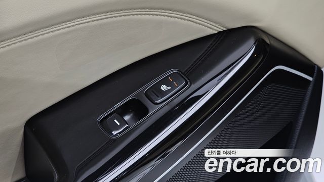 Kia K7 2016 — photo 18