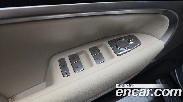Genesis G70 2025 — photo 25