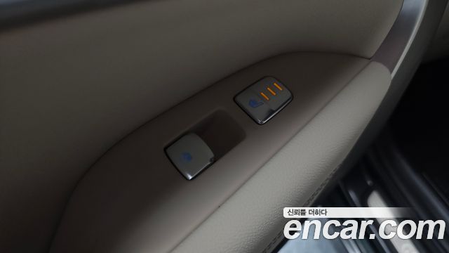 Genesis G70 2025 — photo 27
