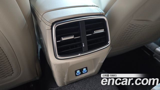 Genesis G70 2025 — photo 28
