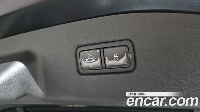 Genesis G70 2025 — photo 30