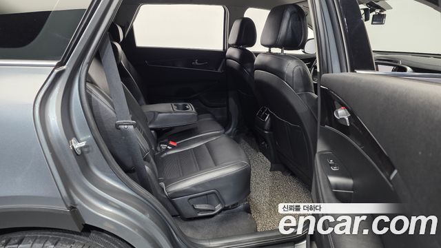 Kia Sorento 2016 — photo 18