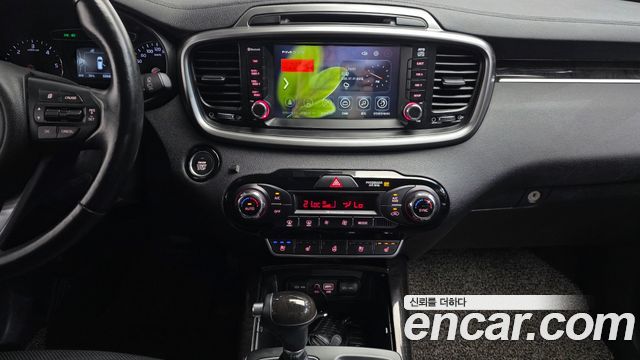 Kia Sorento 2016 — photo 20