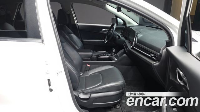Kia Sportage 2022 — photo 17