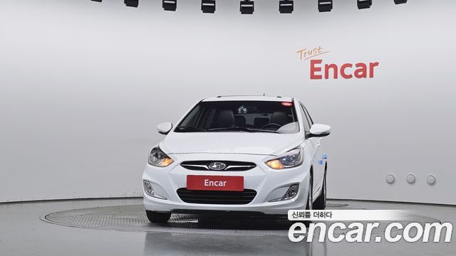 Hyundai Accent 2014 — photo 3