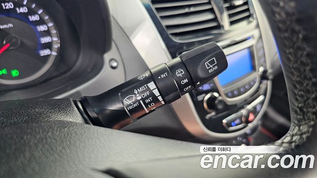 Hyundai Accent 2014 — photo 25